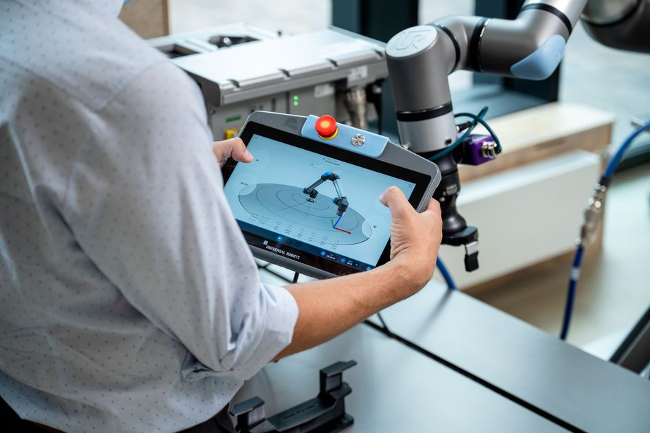 Universal Robots Gen 7 (g-Series: UR10g-1750, UR17g-1300, UR18g-950)